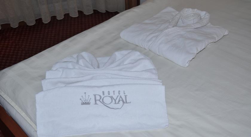 Hotel Royal Prisztina Zewnętrze zdjęcie