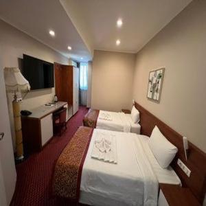 Hotel Royal Prisztina Zewnętrze zdjęcie